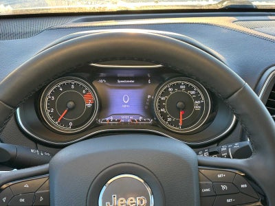 2023 Jeep Cherokee Altitude Lux