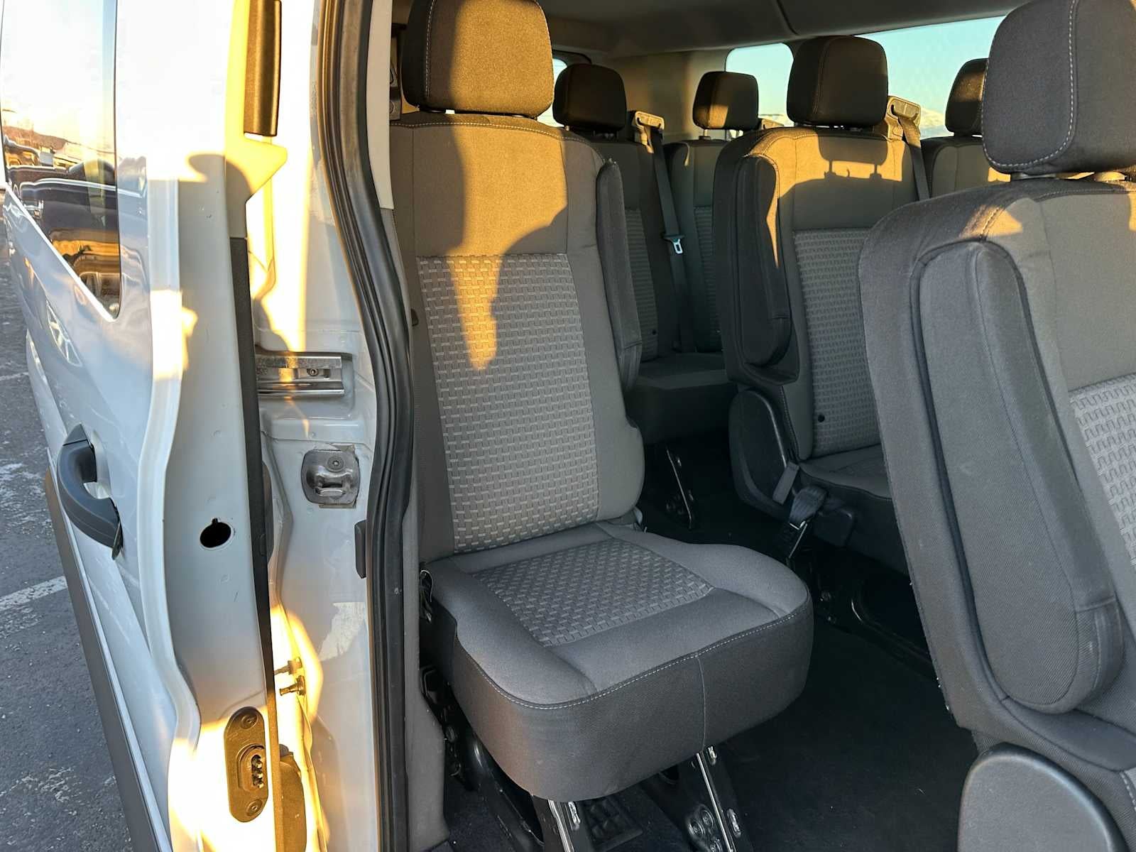 2022 Ford Transit Passenger Wagon XL