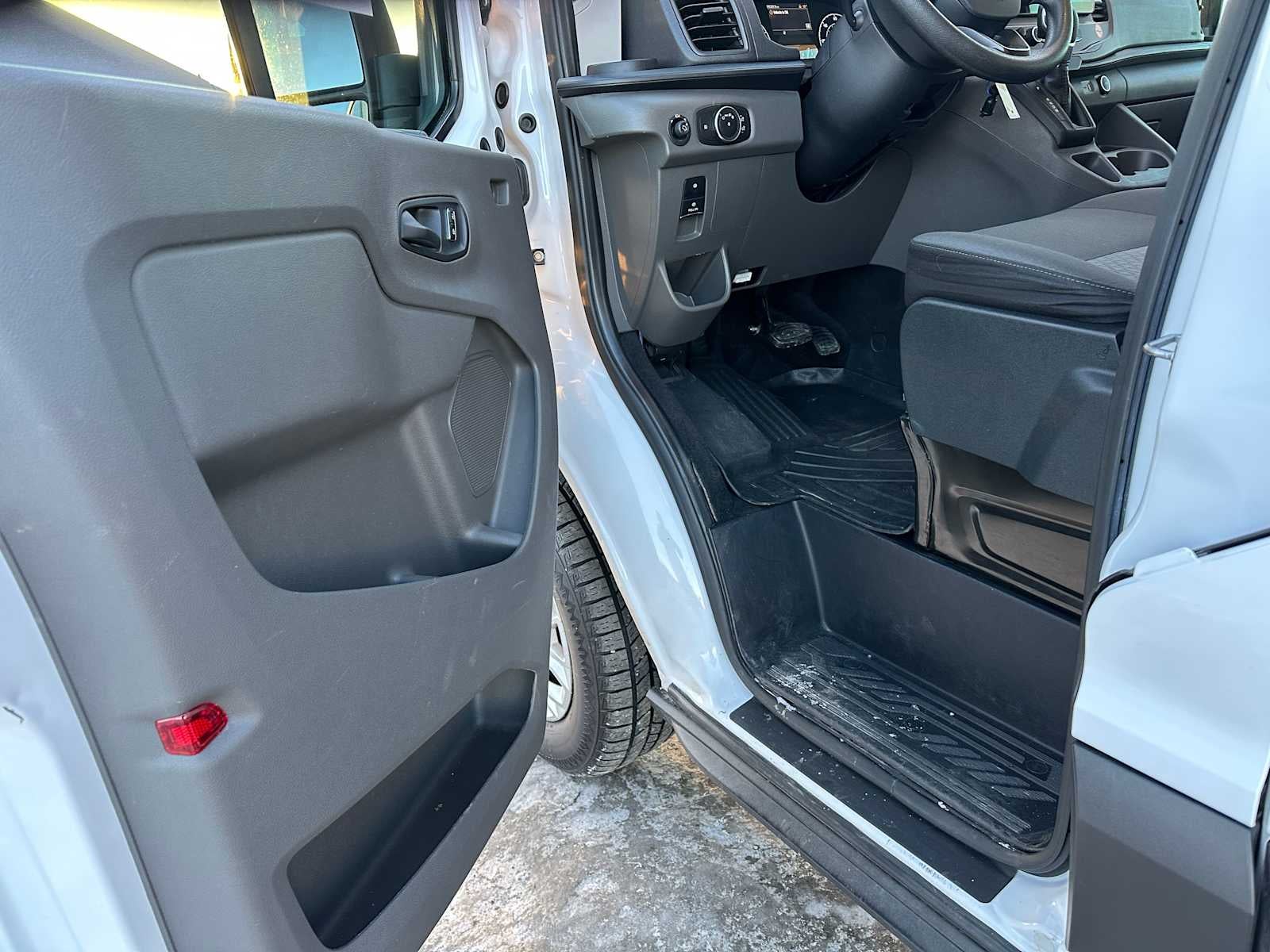 2022 Ford Transit Passenger Wagon XL