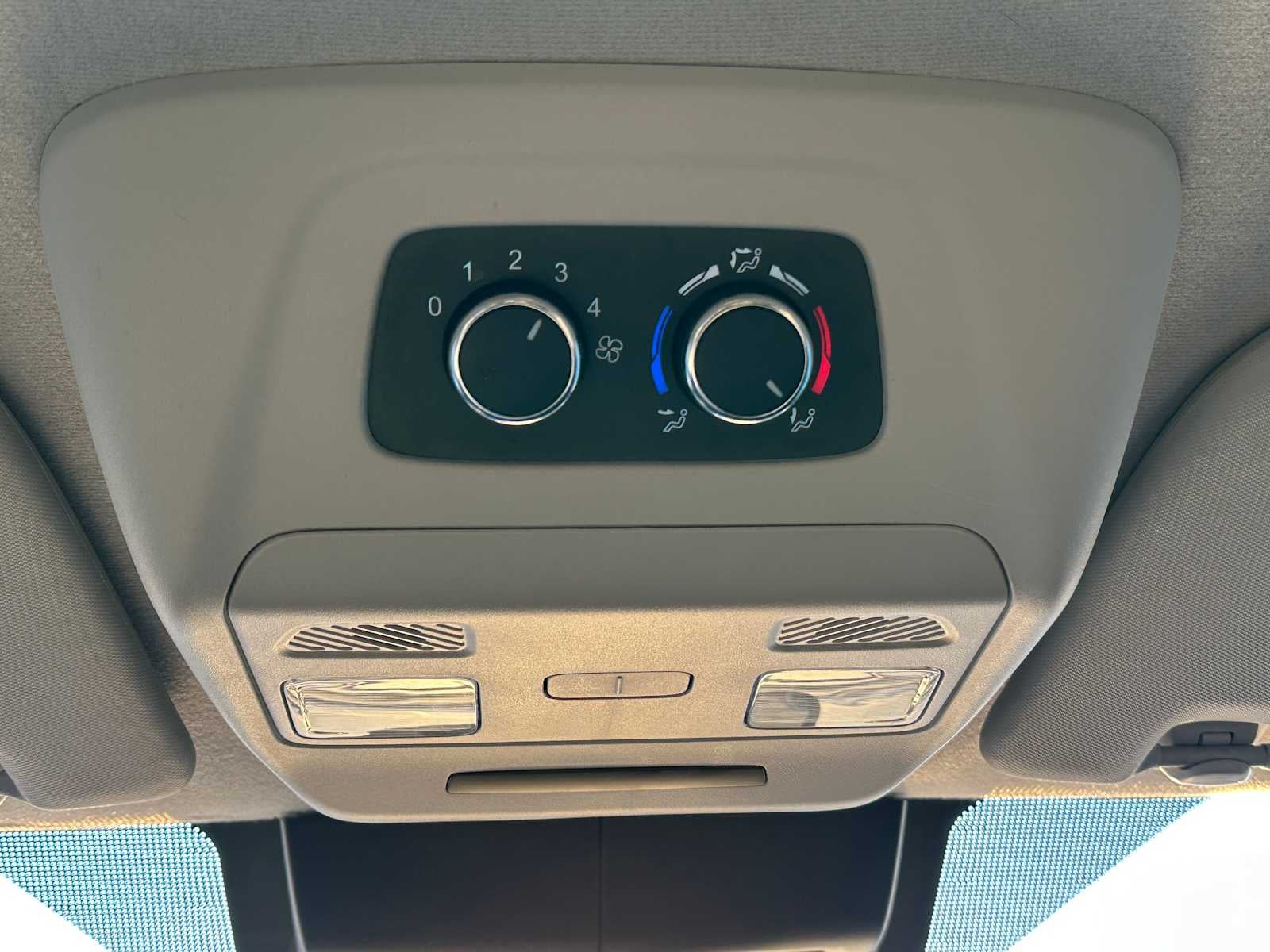 2022 Ford Transit Passenger Wagon XL