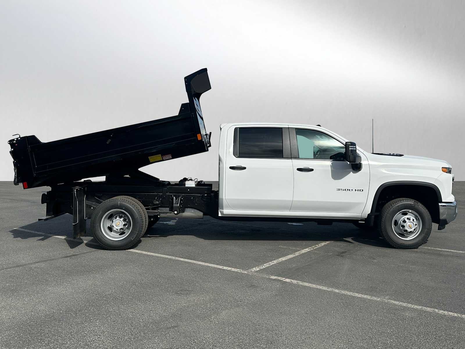 2025 Chevrolet Silverado 3500 HD Chassis Cab Work Truck