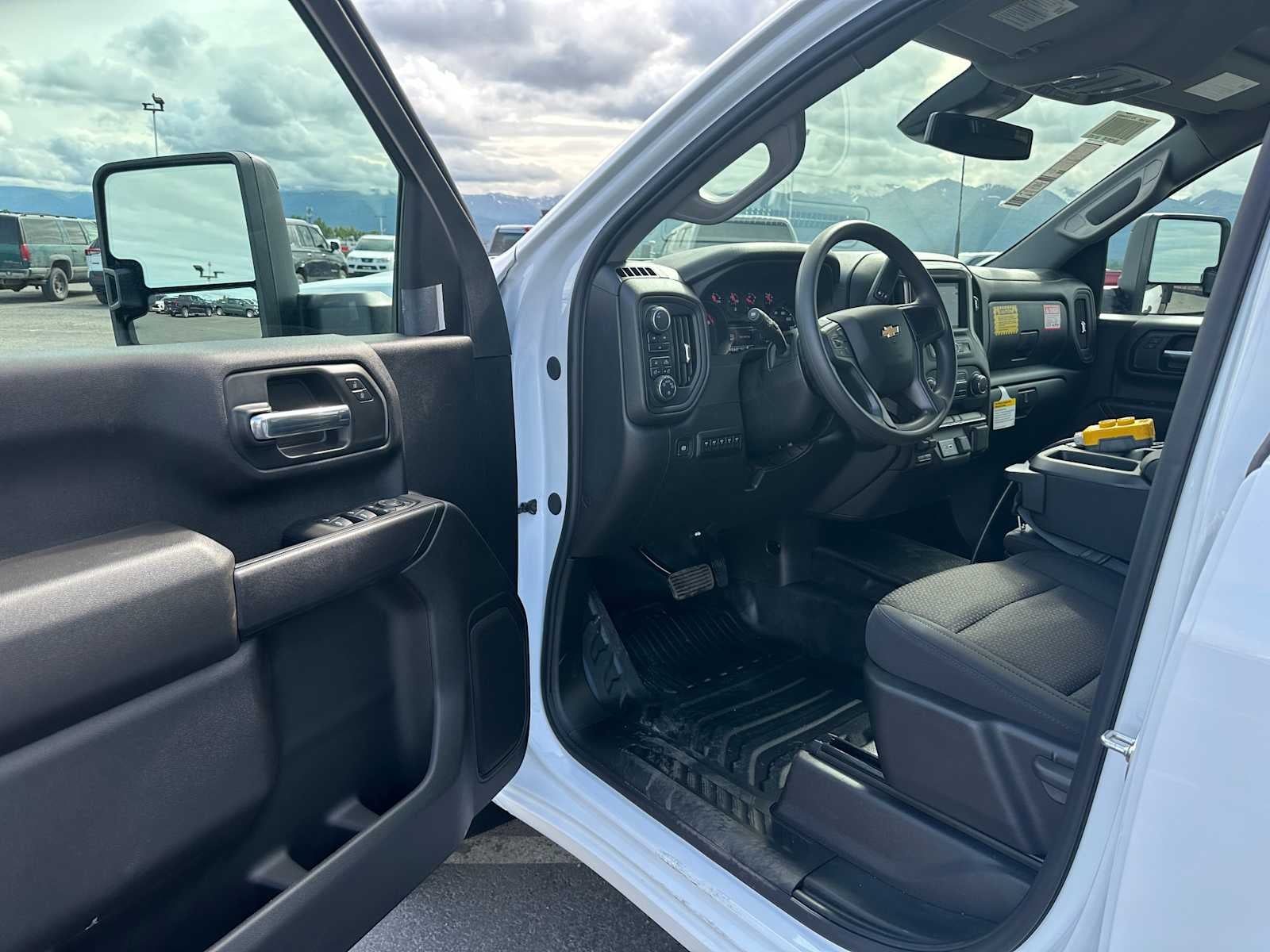 2025 Chevrolet Silverado 3500 HD Chassis Cab Work Truck