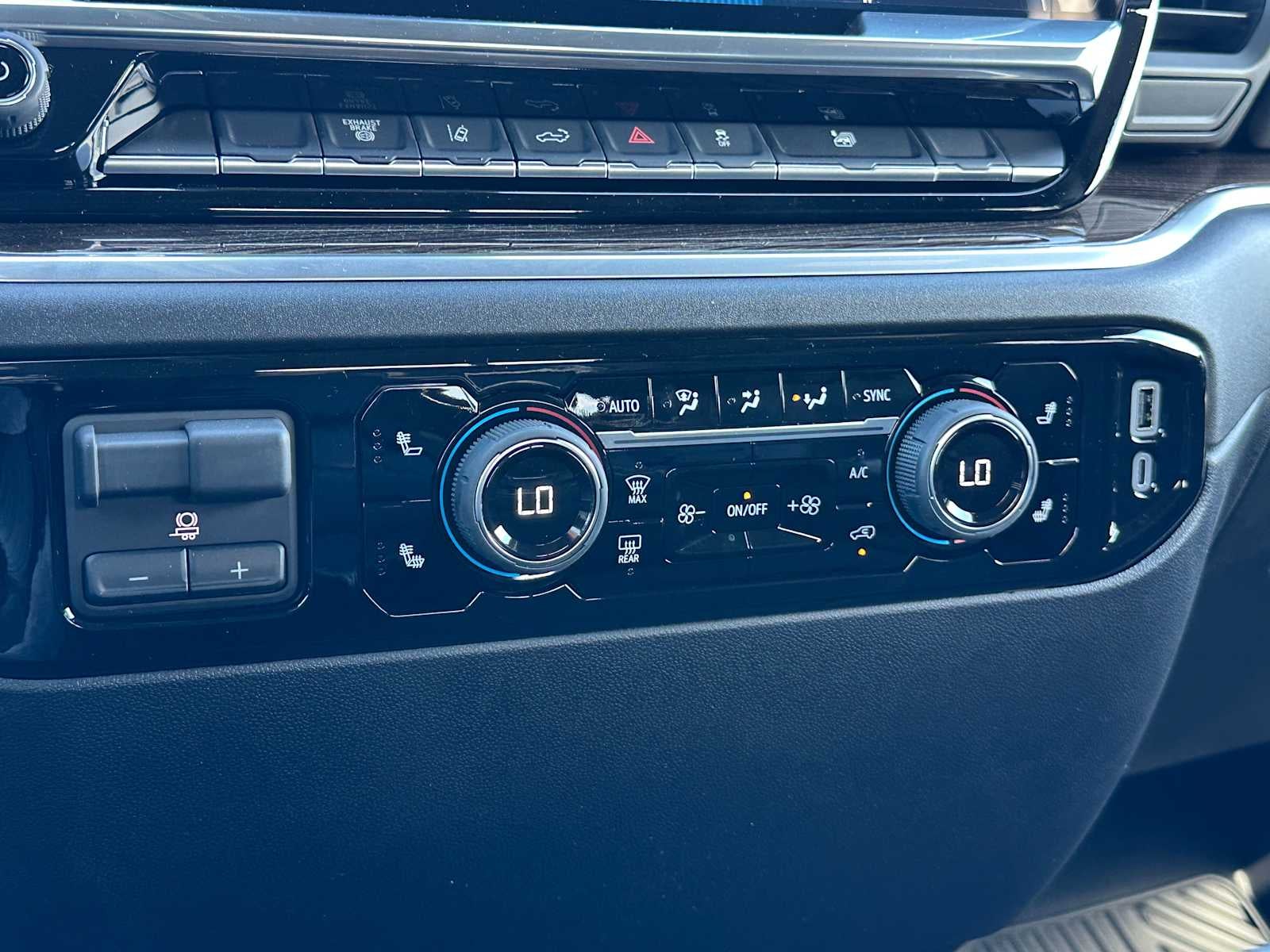 2025 Chevrolet Silverado 3500 HD LT