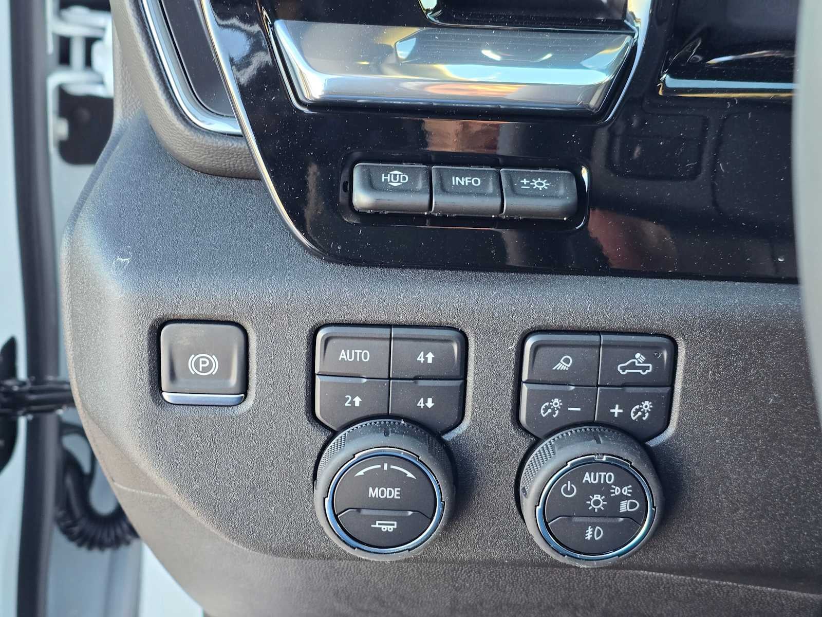 2025 Chevrolet Silverado 3500 HD LTZ