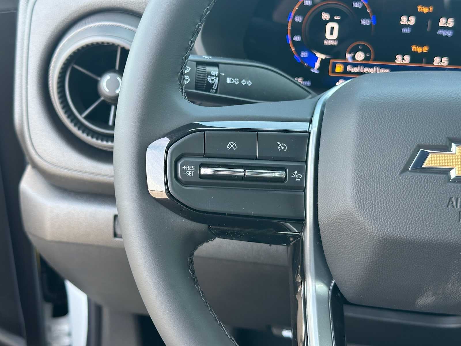 2025 Chevrolet Colorado WT/LT