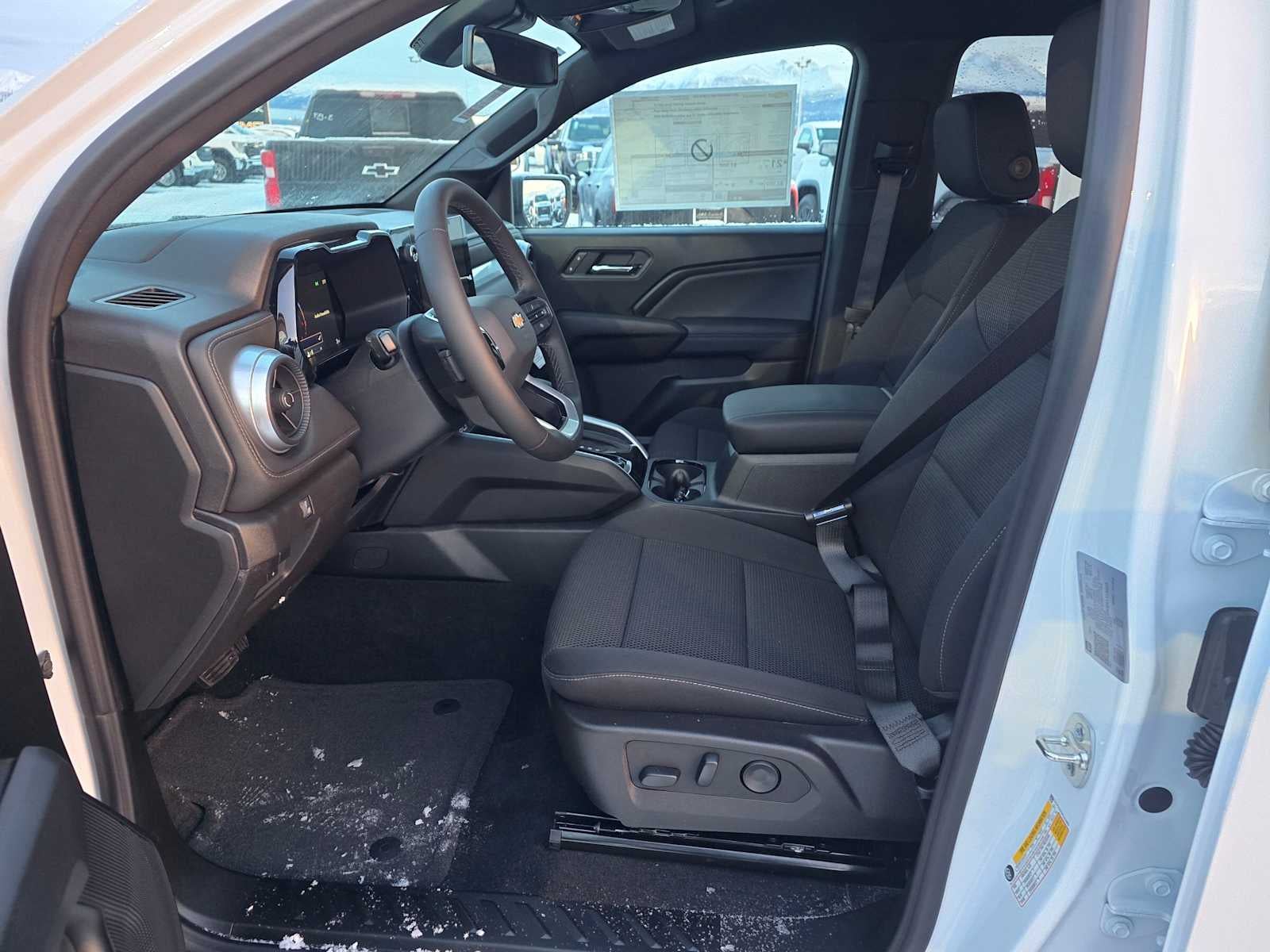 2024 Chevrolet Colorado LT