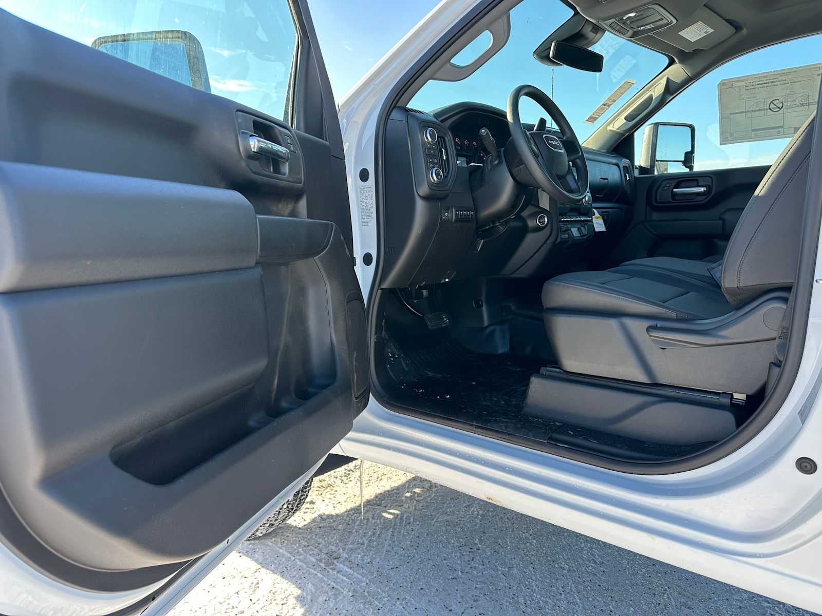 2026 GMC Sierra 3500 HD Chassis Cab Pro