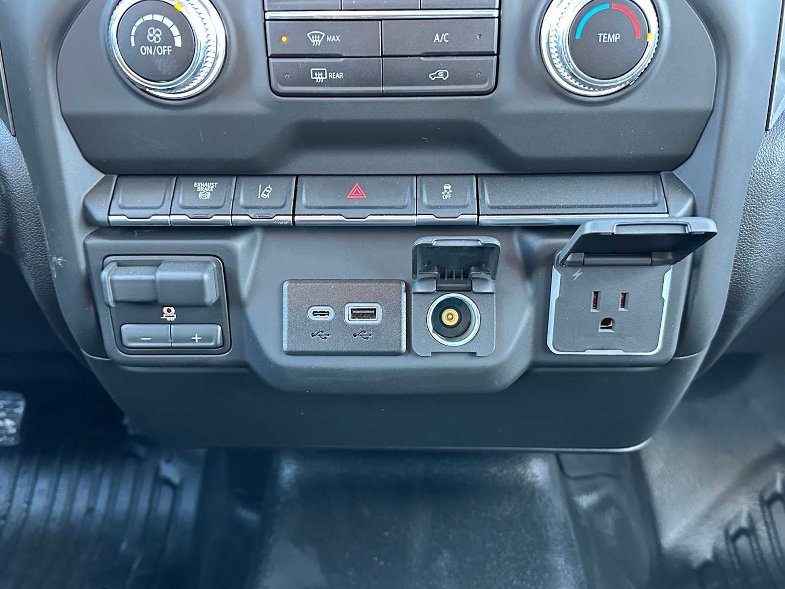 2026 GMC Sierra 3500 HD Chassis Cab Pro