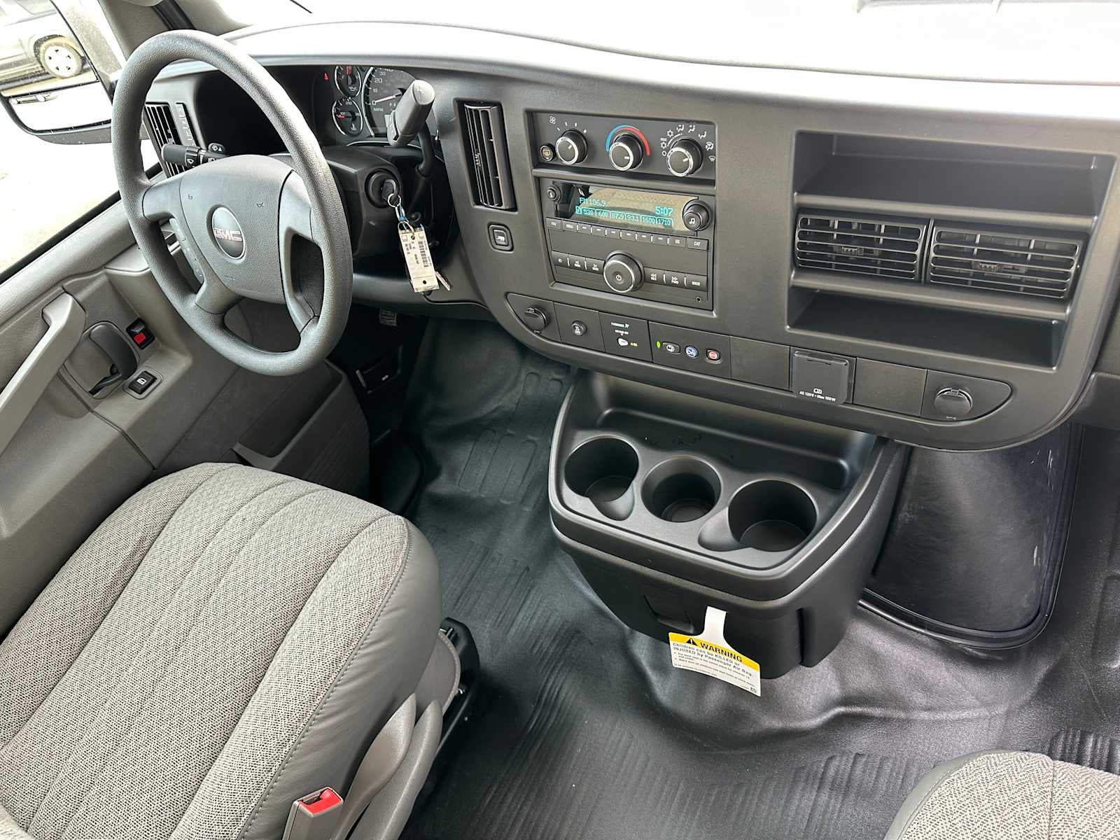 2025 GMC Savana Passenger 3500 LS