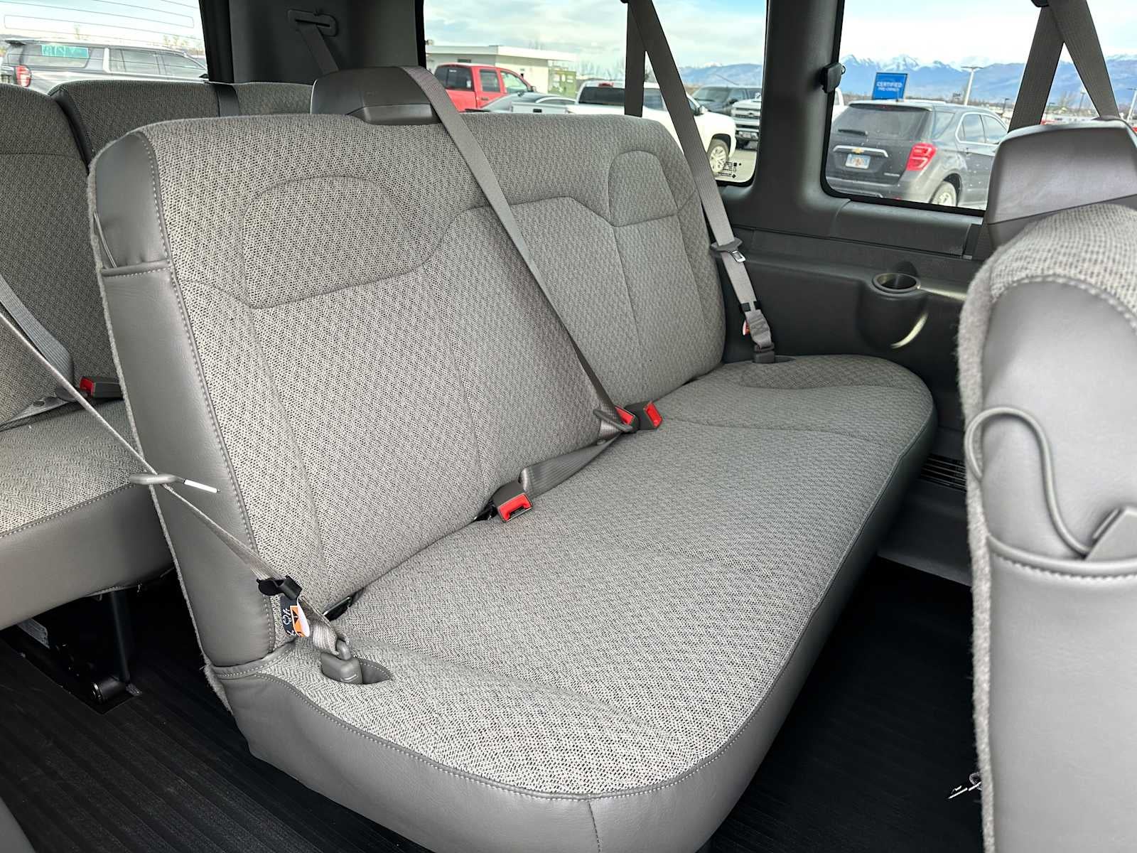 2025 GMC Savana Passenger 3500 LS