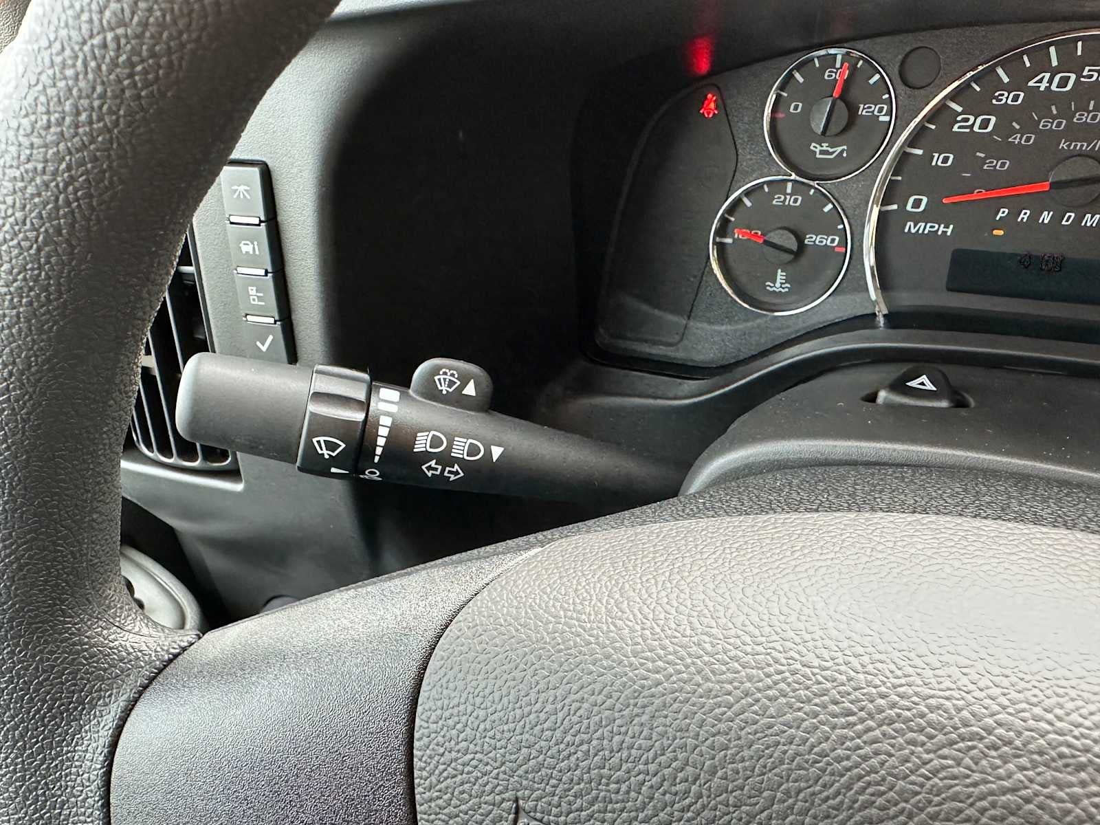 2025 GMC Savana Passenger 3500 LS