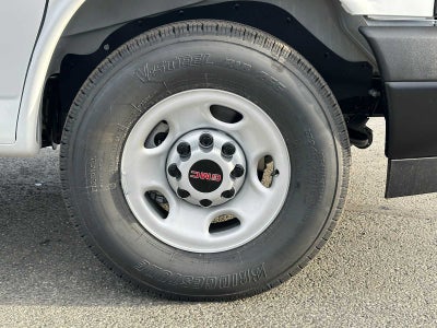 2025 GMC Savana Passenger 3500 LS