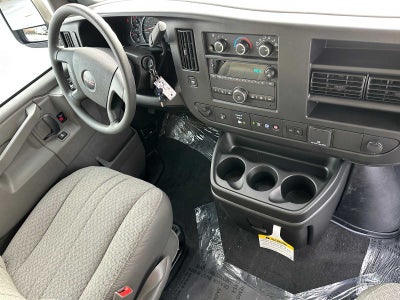 2025 GMC Savana Passenger 3500 LT