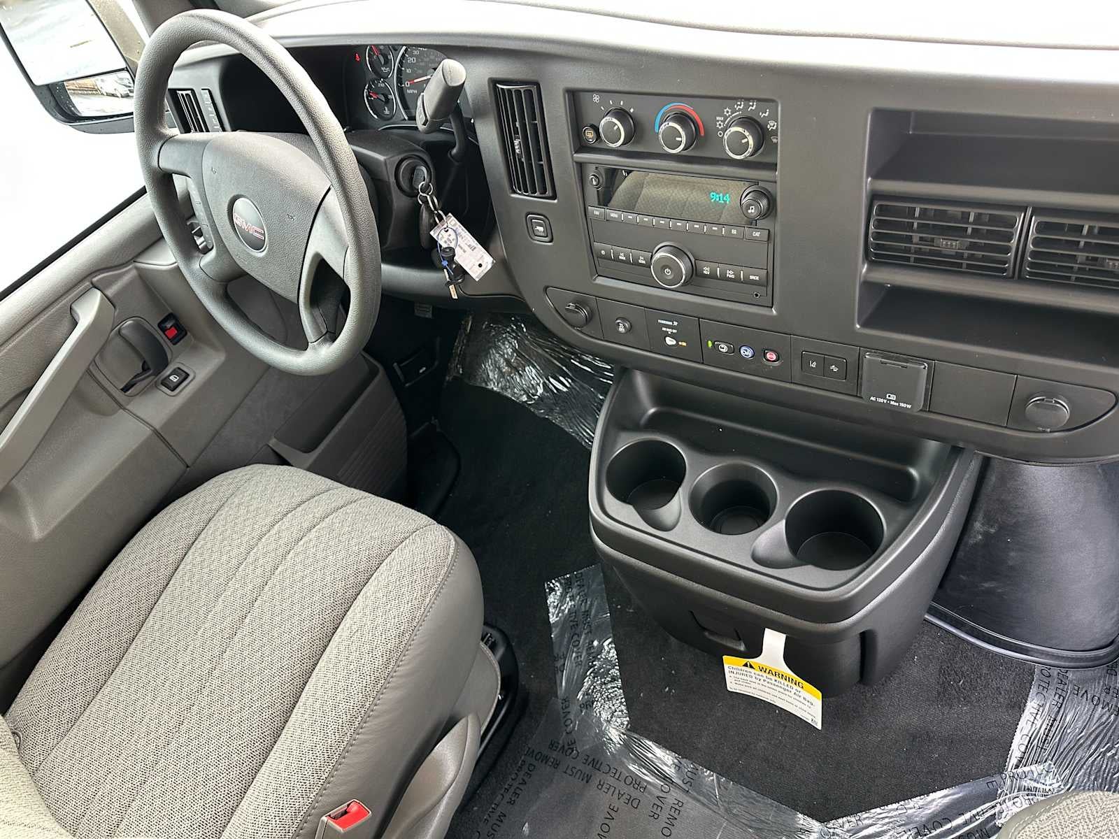 2025 GMC Savana Passenger 3500 LT