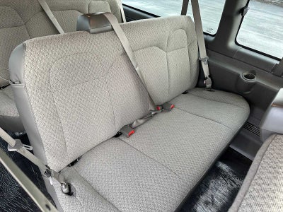 2025 GMC Savana Passenger 3500 LT