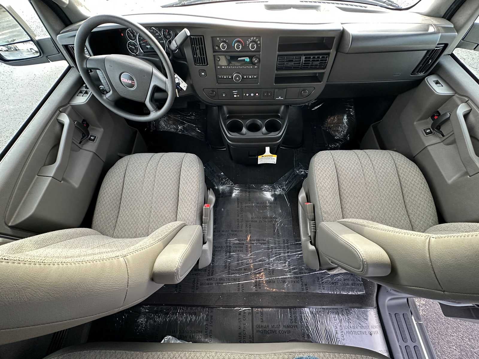 2025 GMC Savana Passenger 3500 LT