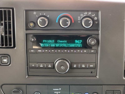 2025 GMC Savana Passenger 3500 LT