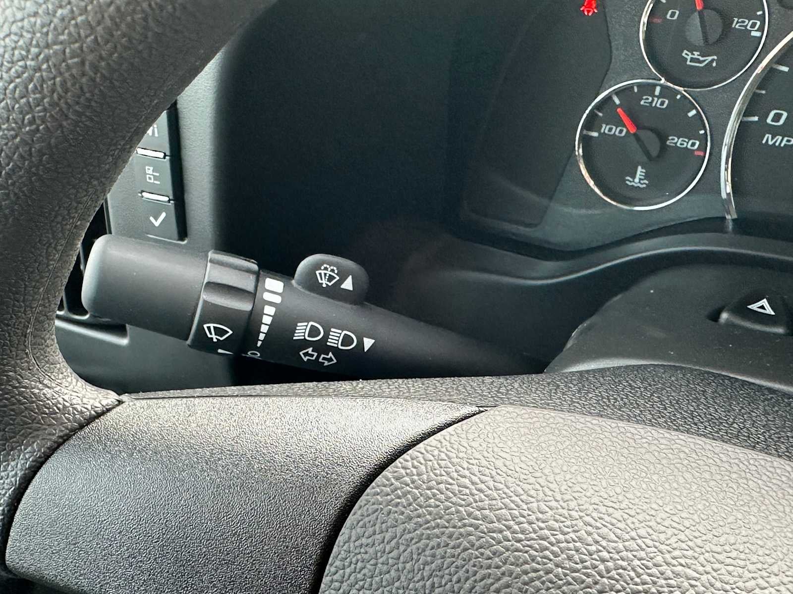 2025 GMC Savana Passenger 3500 LT