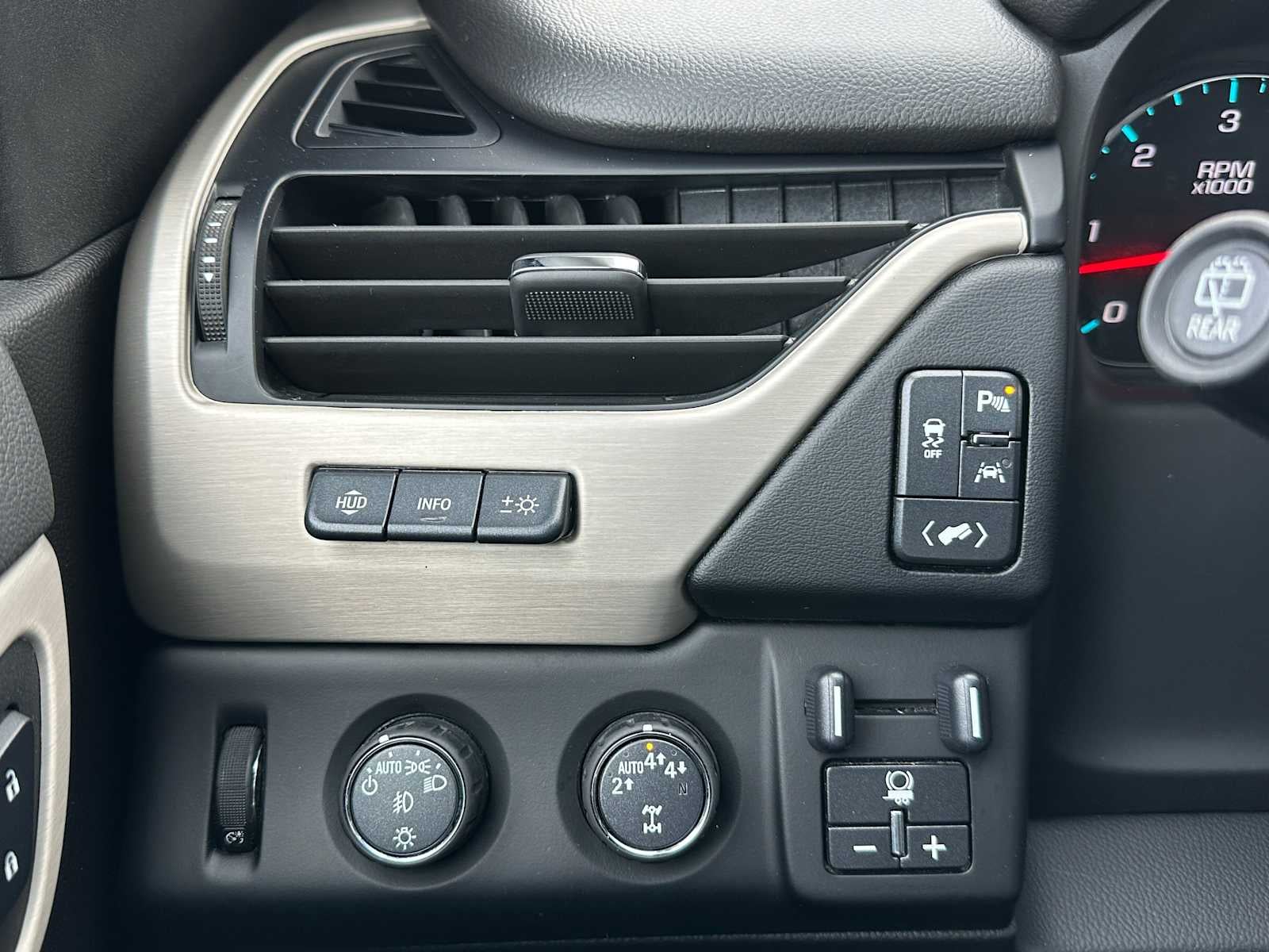 2020 GMC Yukon XL Denali