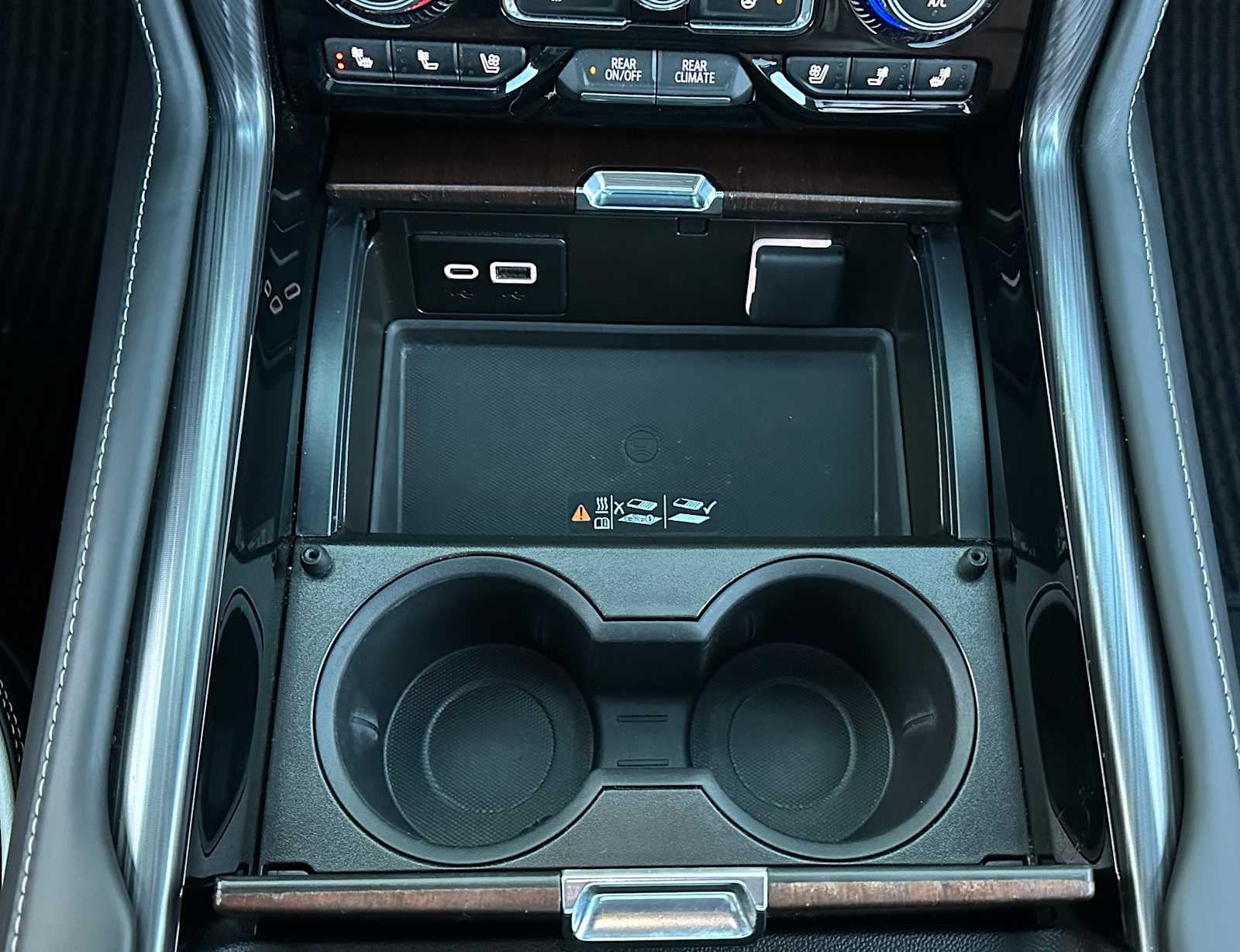 2024 GMC Yukon XL Denali Ultimate