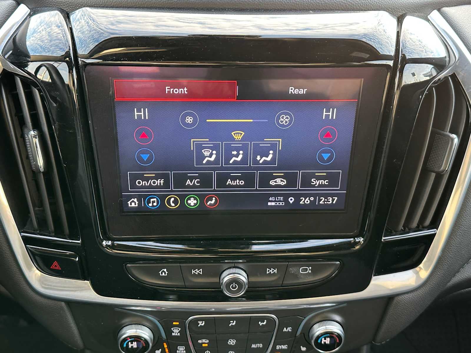 2022 Chevrolet Traverse LT Cloth