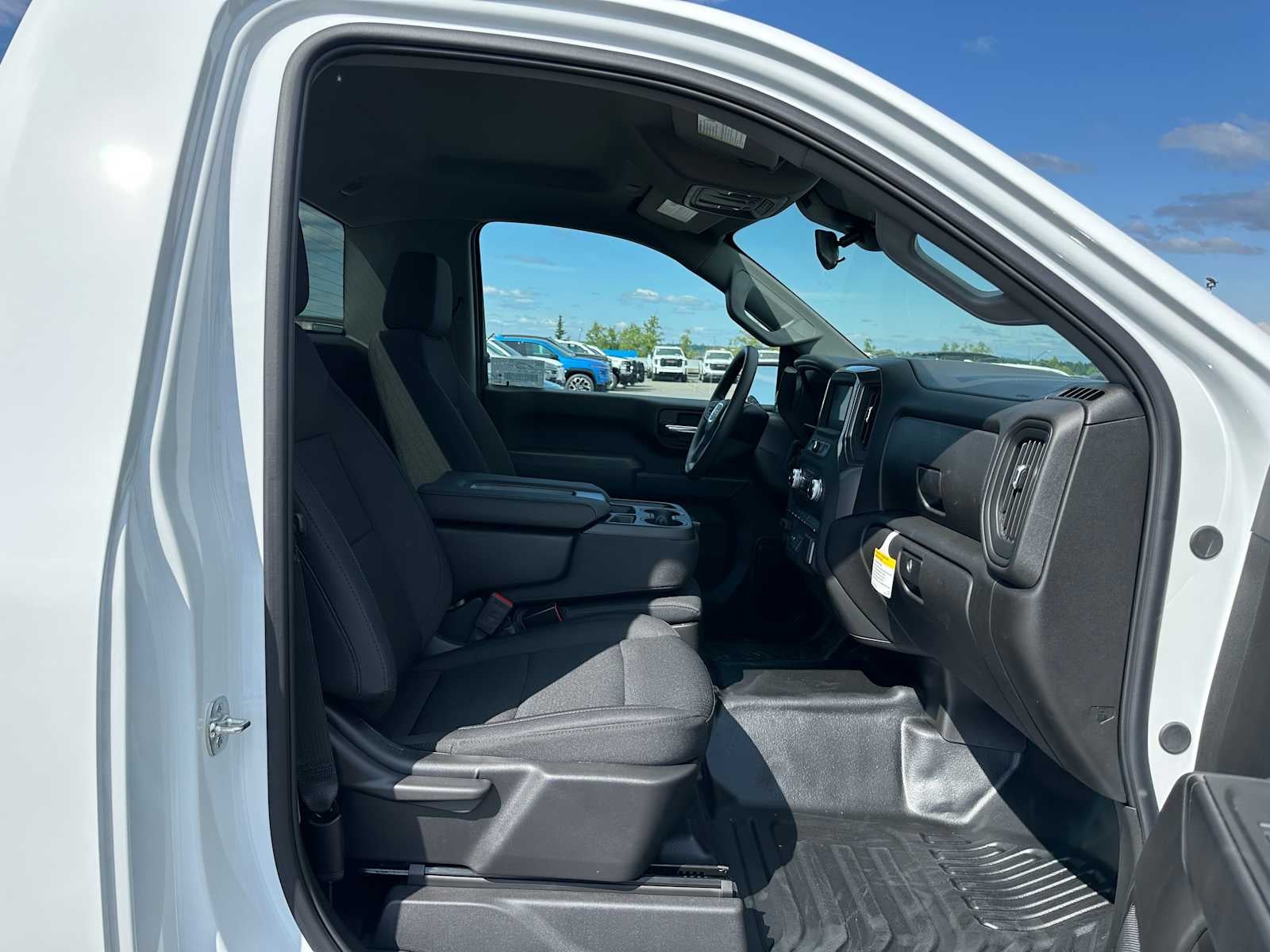 2025 GMC Sierra 2500 HD Pro