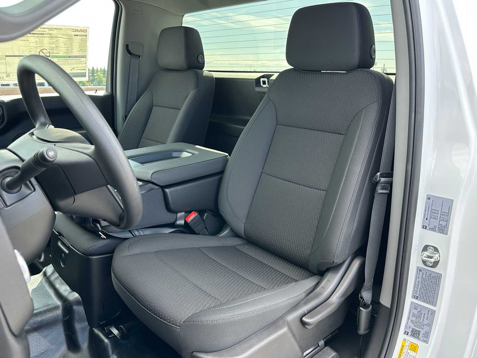 2025 GMC Sierra 2500 HD Pro