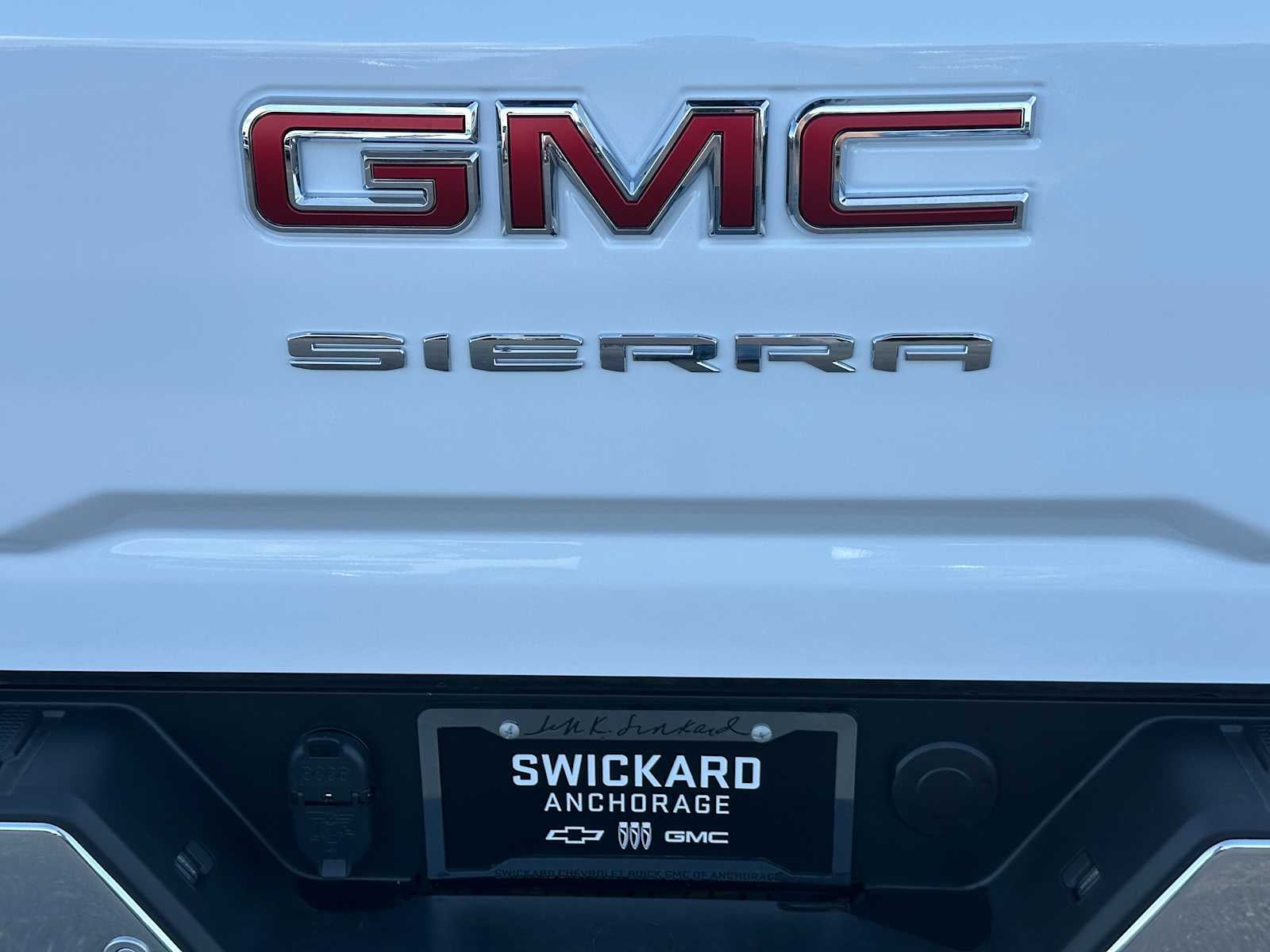 2025 GMC Sierra 2500 HD Pro