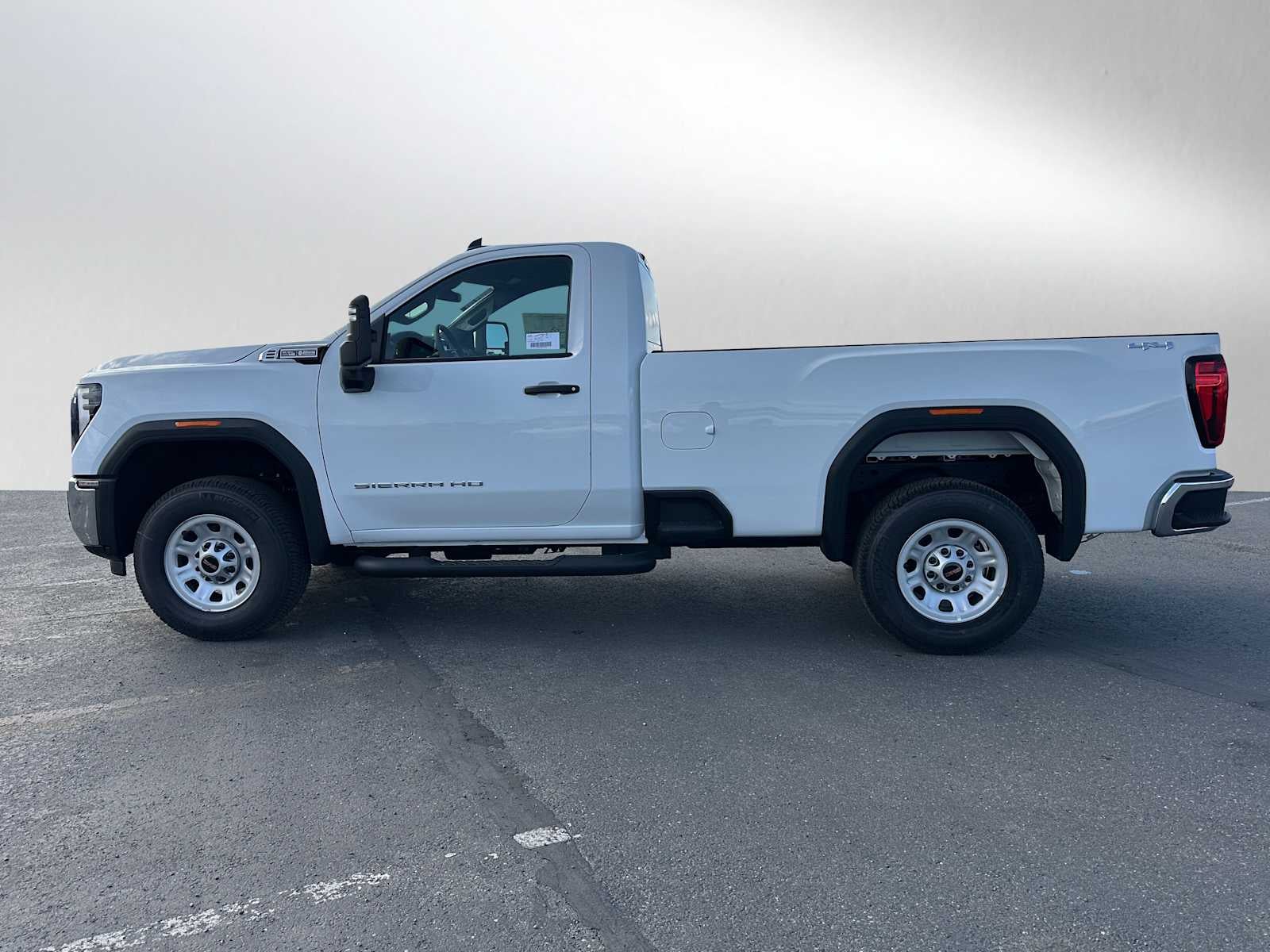 2025 GMC Sierra 2500 HD Pro