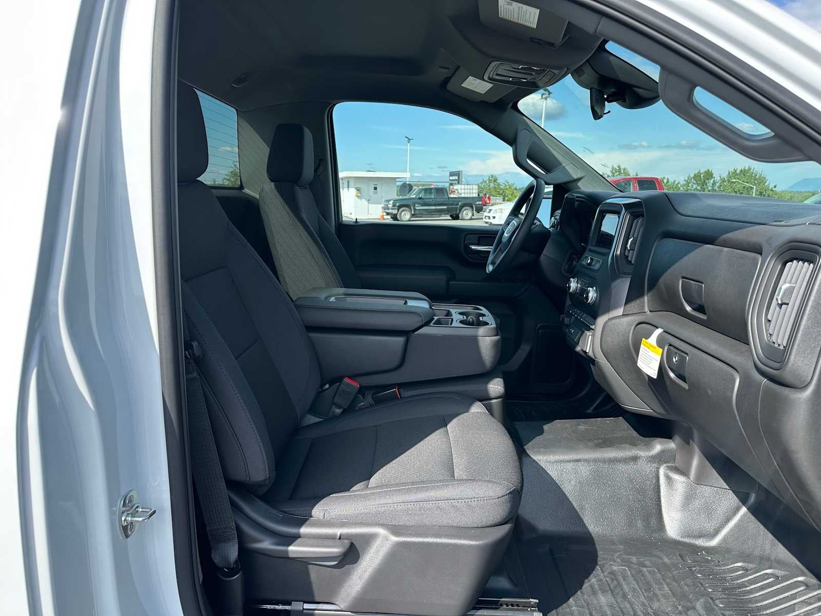 2025 GMC Sierra 2500 HD Pro