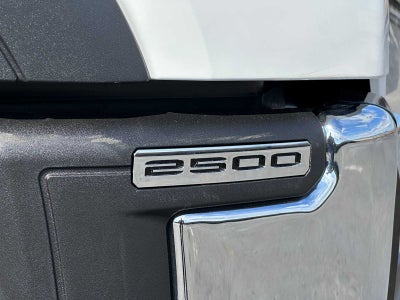 2025 GMC Sierra 2500 HD Pro