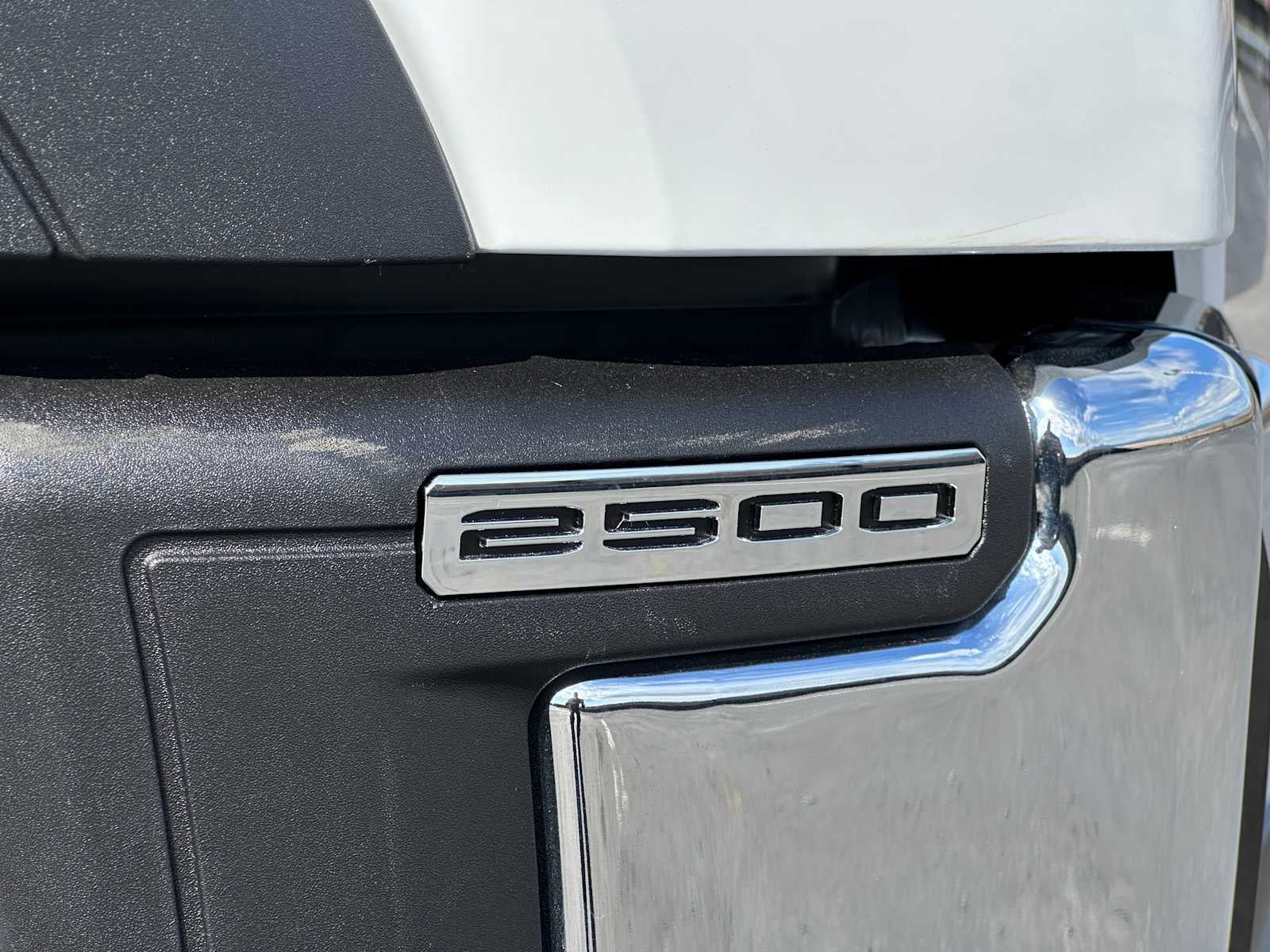 2025 GMC Sierra 2500 HD Pro