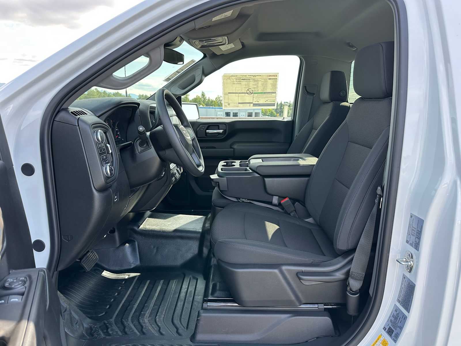 2025 GMC Sierra 2500 HD Pro