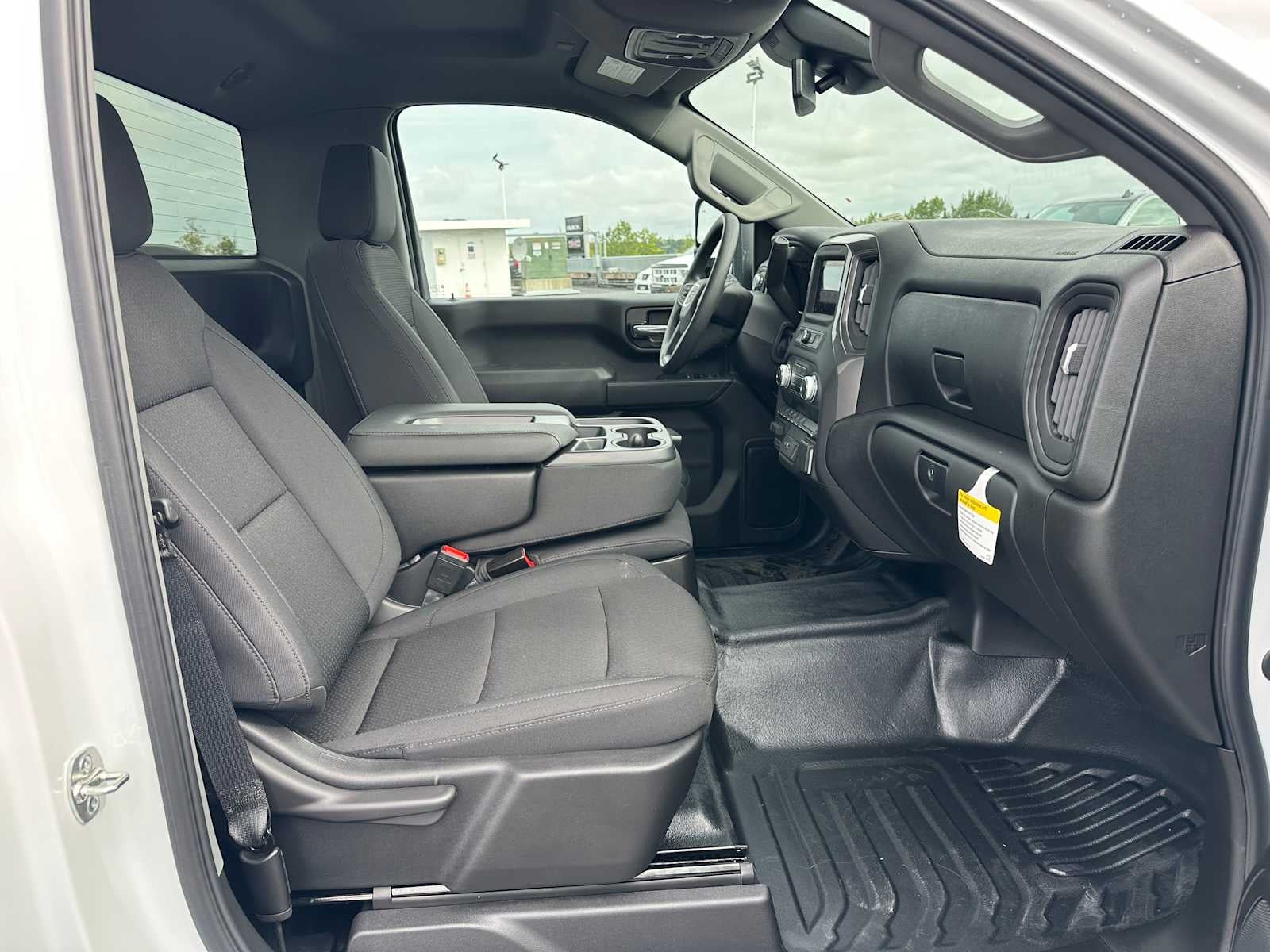 2025 GMC Sierra 2500 HD Pro