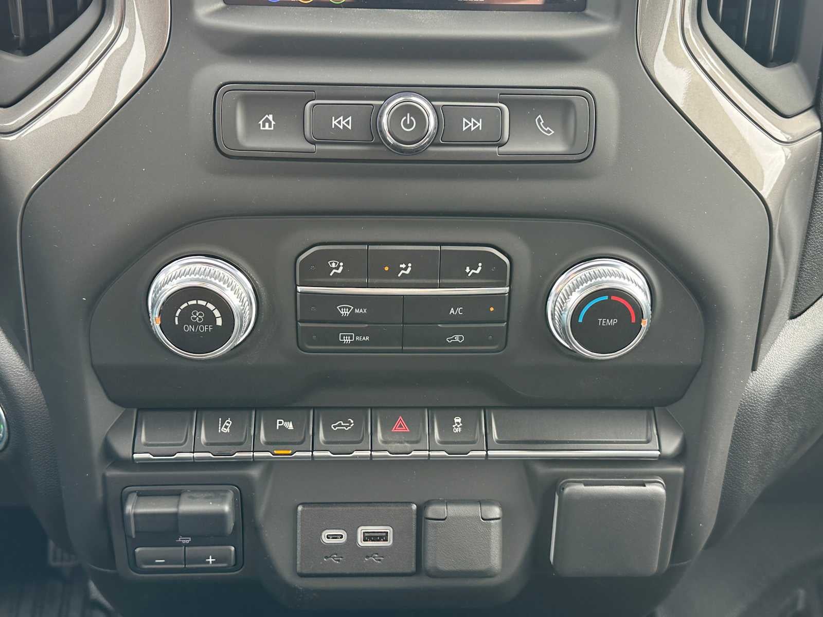 2025 GMC Sierra 2500 HD Pro