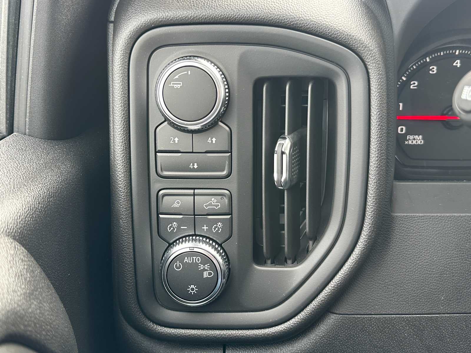 2025 GMC Sierra 2500 HD Pro