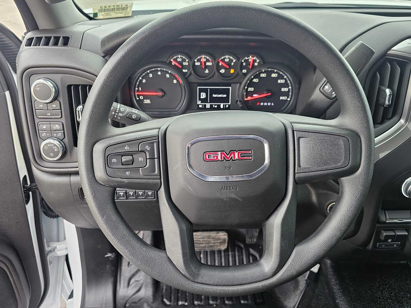 2025 GMC Sierra 2500 HD Pro