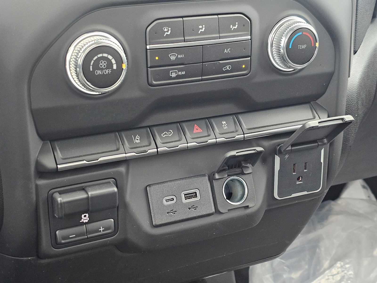 2025 GMC Sierra 2500 HD Pro