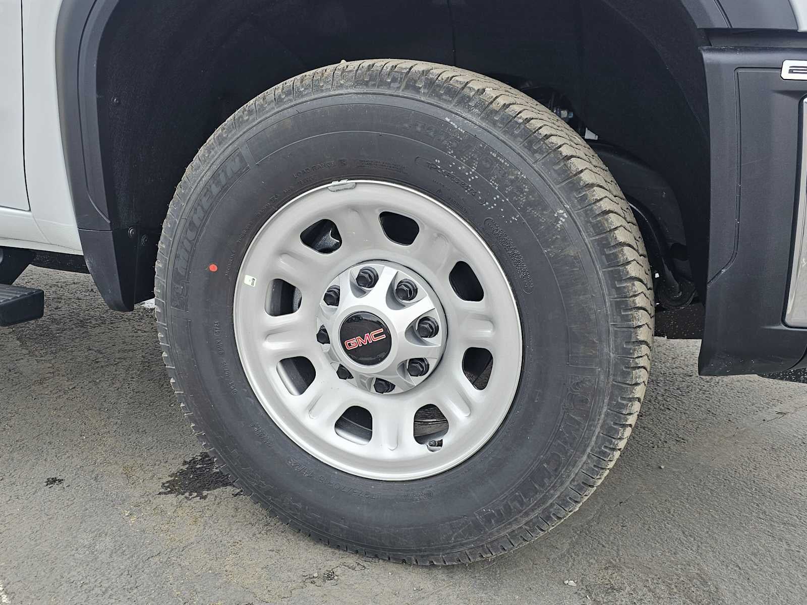 2025 GMC Sierra 2500 HD Pro