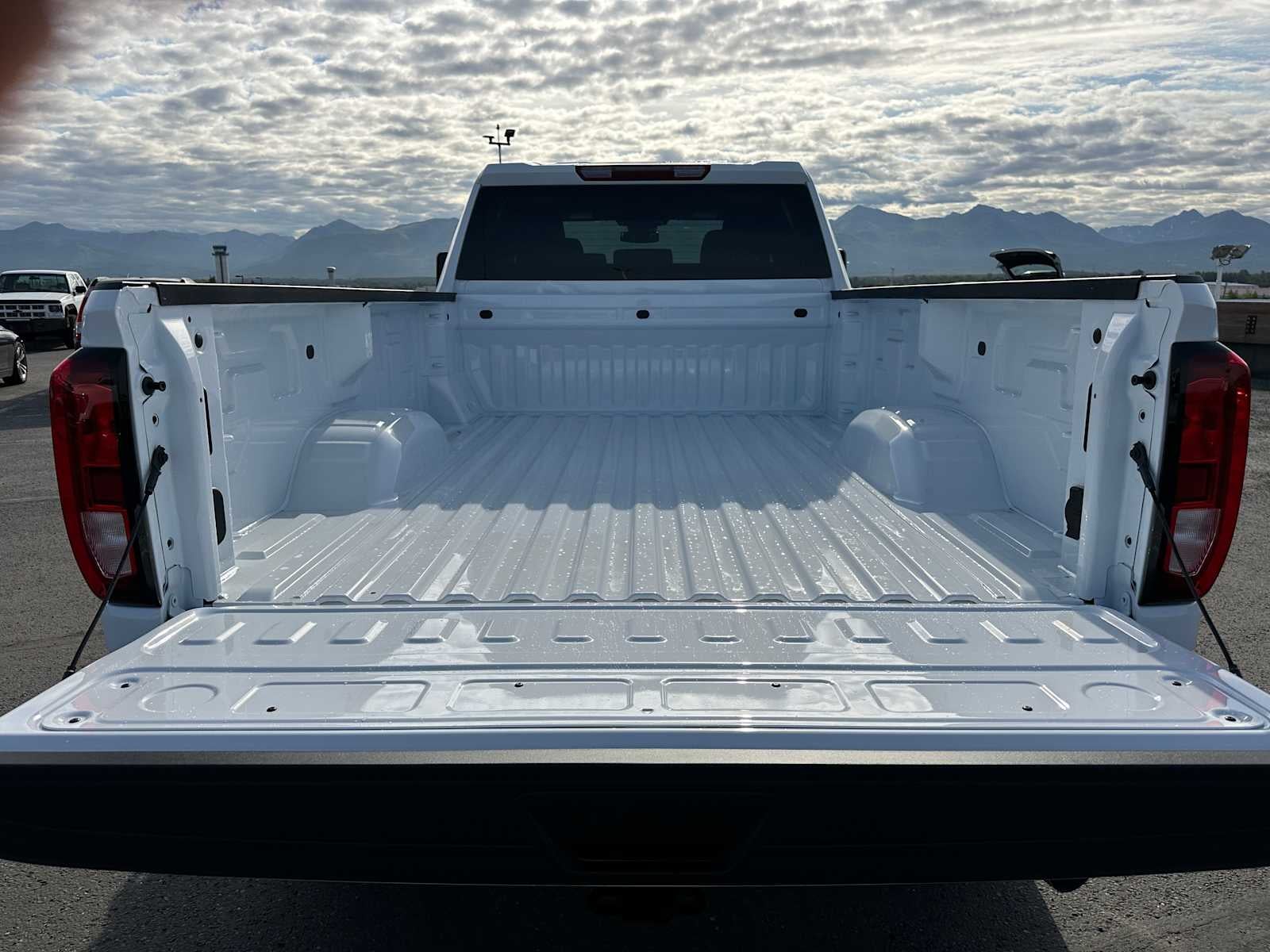 2025 GMC Sierra 2500 HD Pro