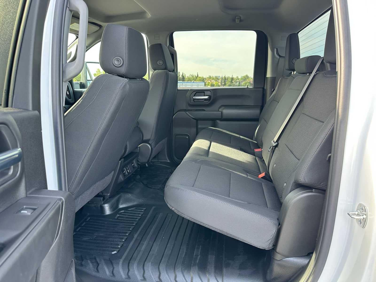 2025 GMC Sierra 2500 HD Pro