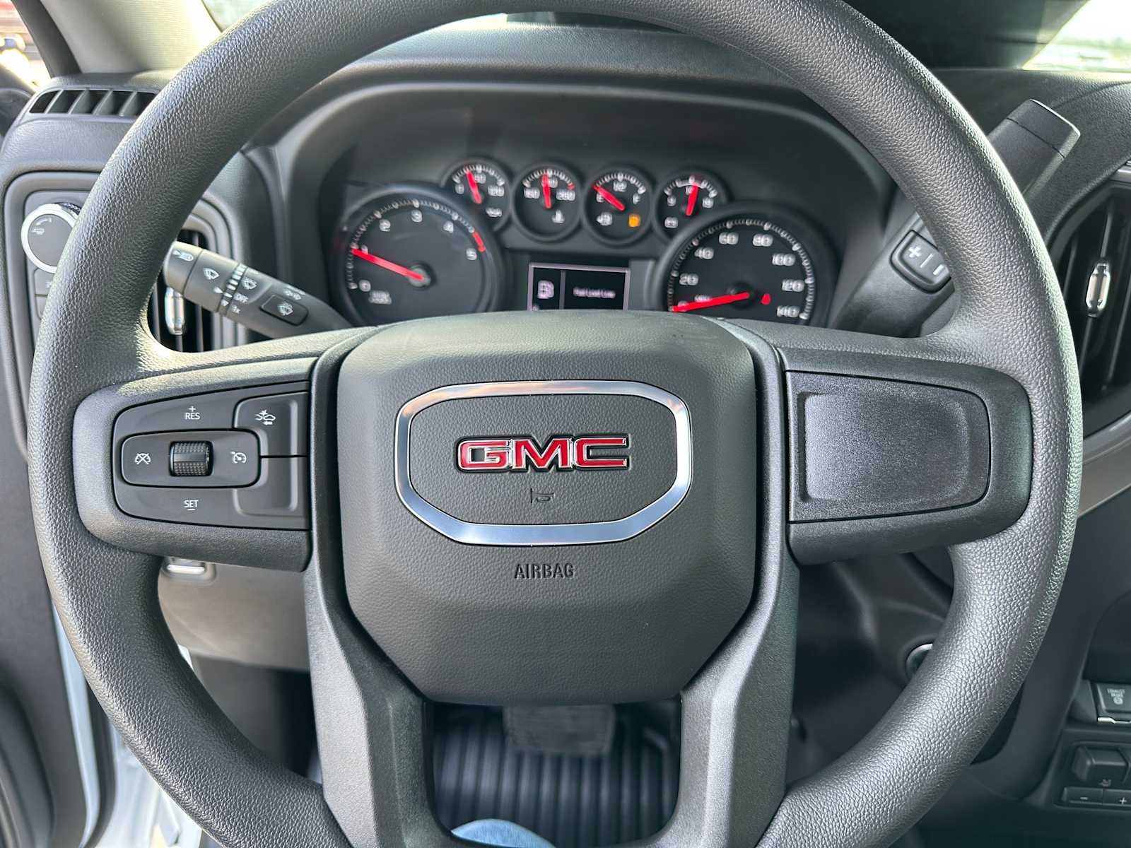 2025 GMC Sierra 2500 HD Pro