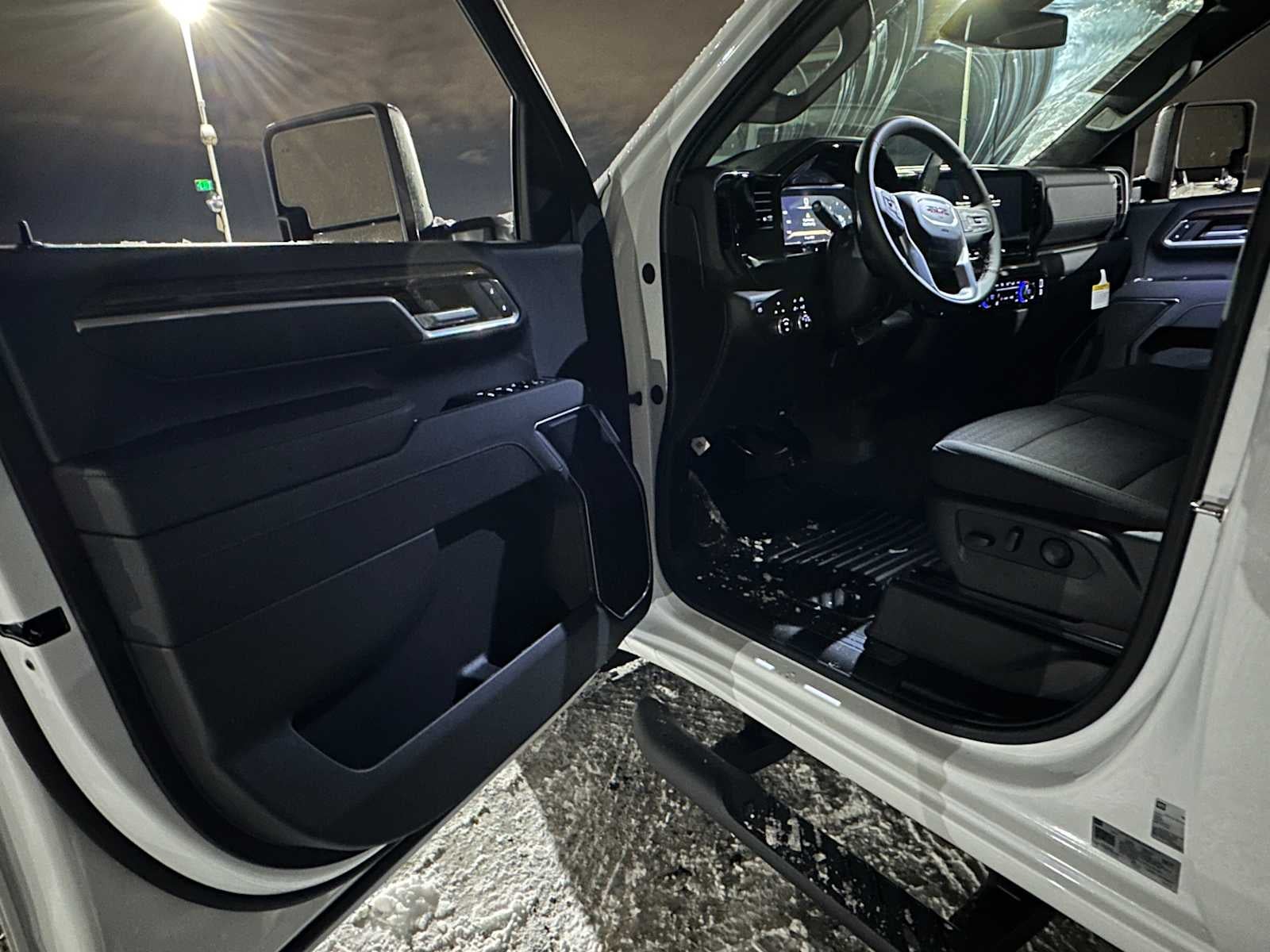 2026 GMC Sierra 2500 HD SLE