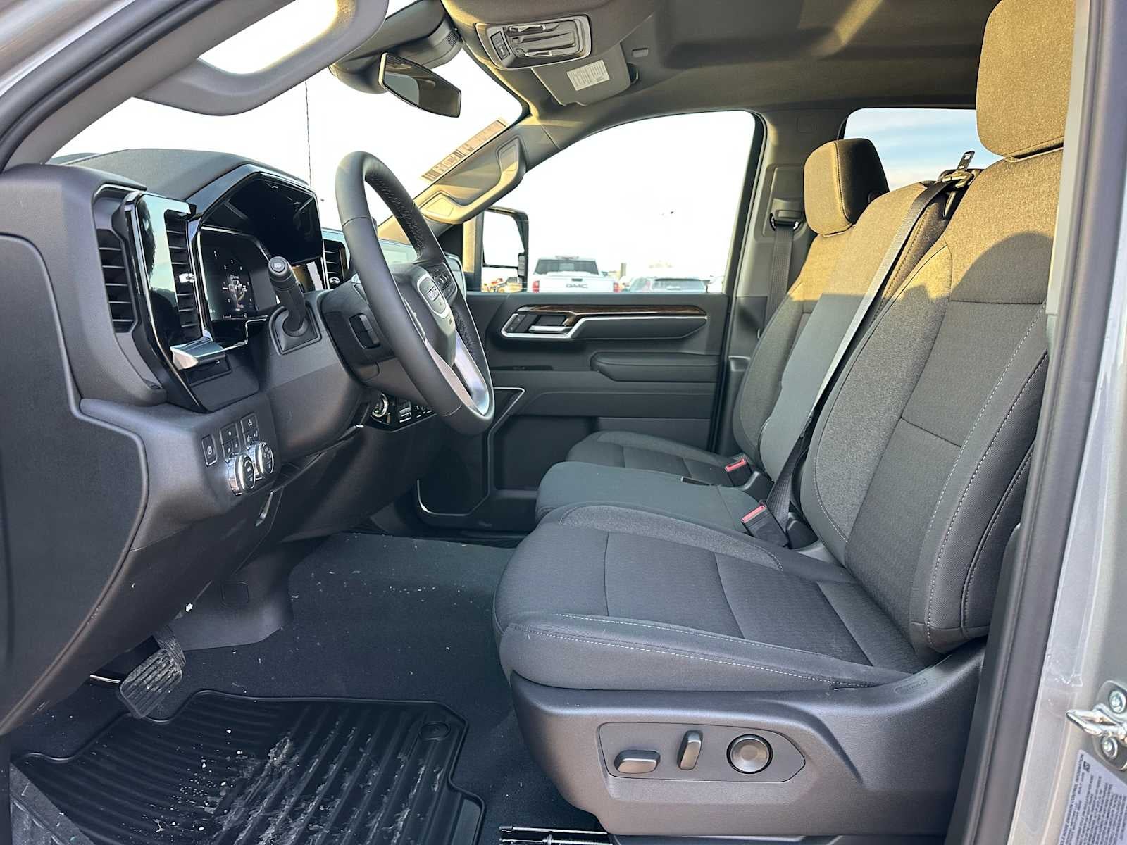 2026 GMC Sierra 2500 HD SLE