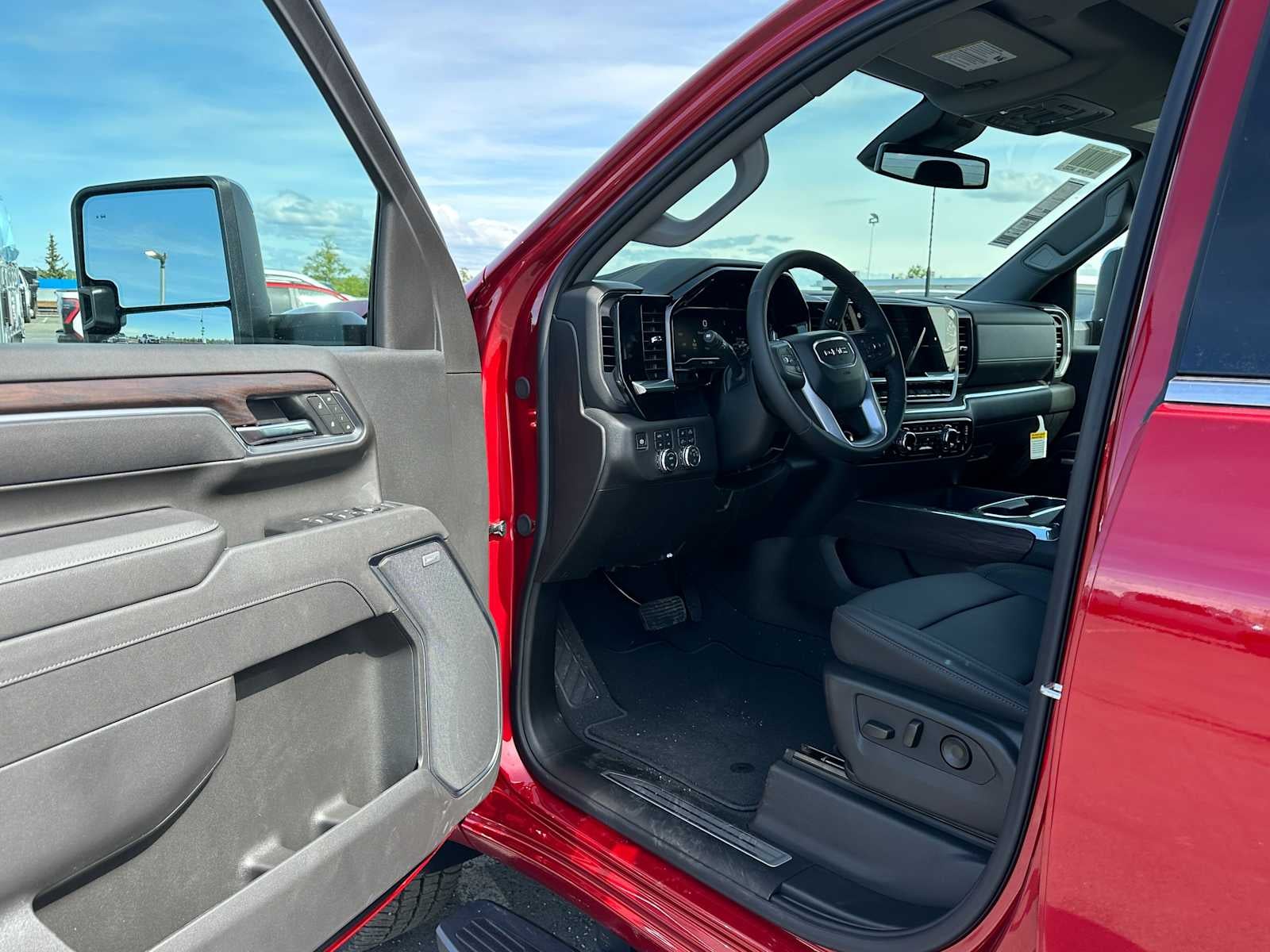 2025 GMC Sierra 2500 HD SLT