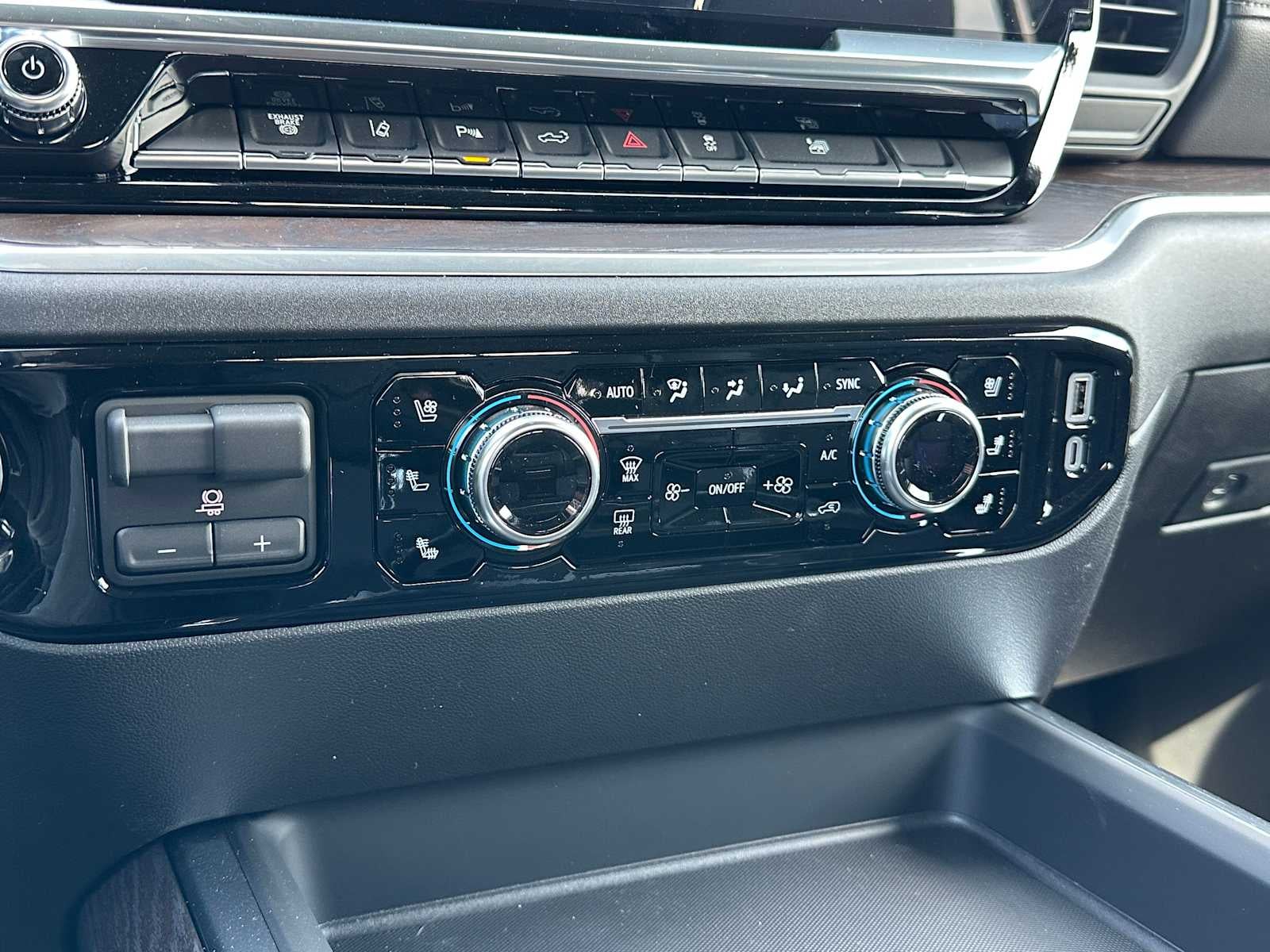 2025 GMC Sierra 2500 HD SLT