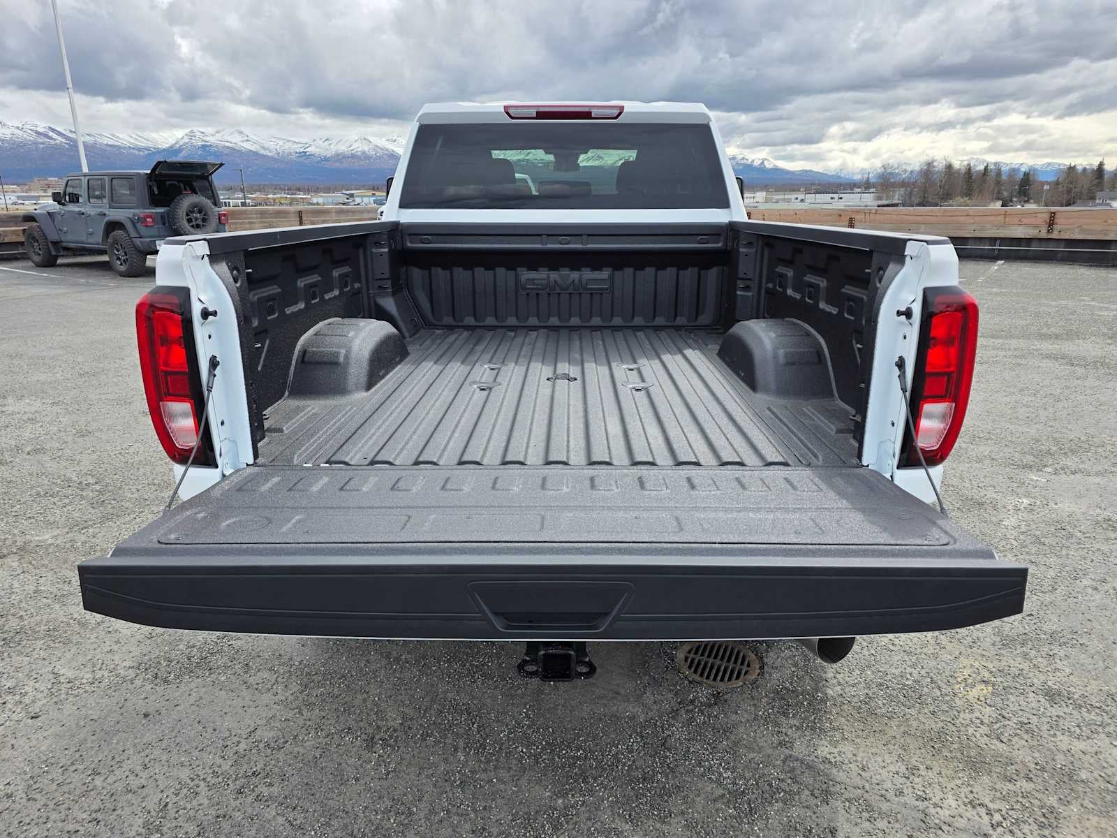 2026 GMC Sierra 3500 HD SLE