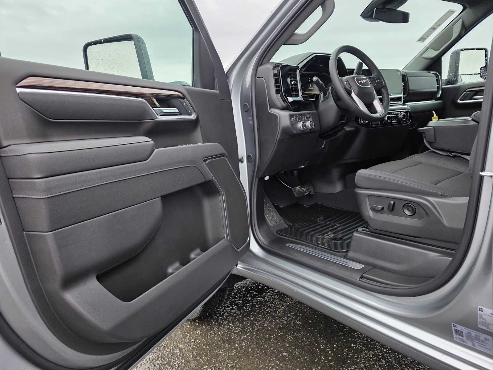 2026 GMC Sierra 3500 HD SLE