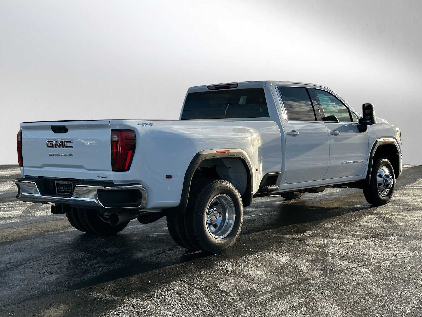 2026 GMC Sierra 3500 HD SLE