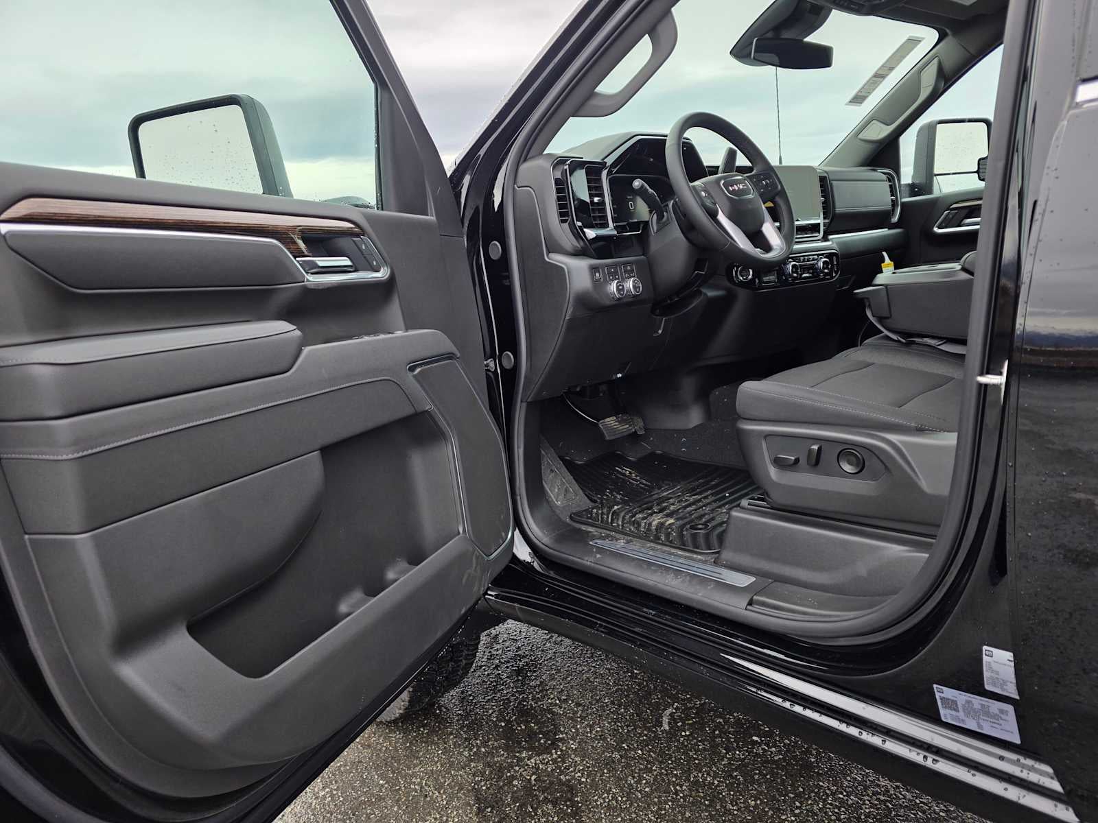2026 GMC Sierra 3500 HD SLE